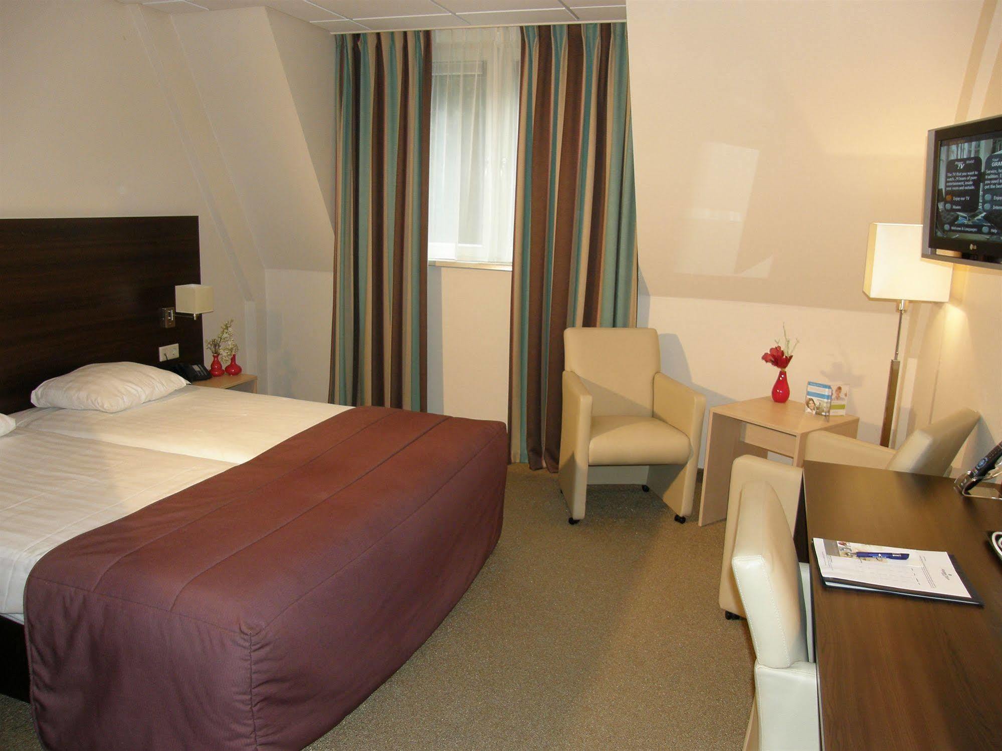 Hotel De Werelt Garderen Kültér fotó